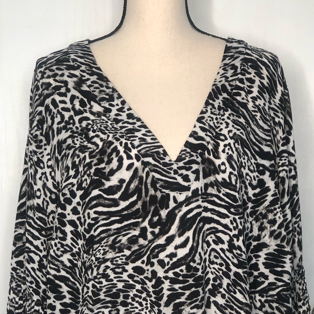 MICHAEL Michael Kors Animal Print Pattern Long Bell Sleeve Blouse/Tunic Sz 3X - Picture 4 of 15